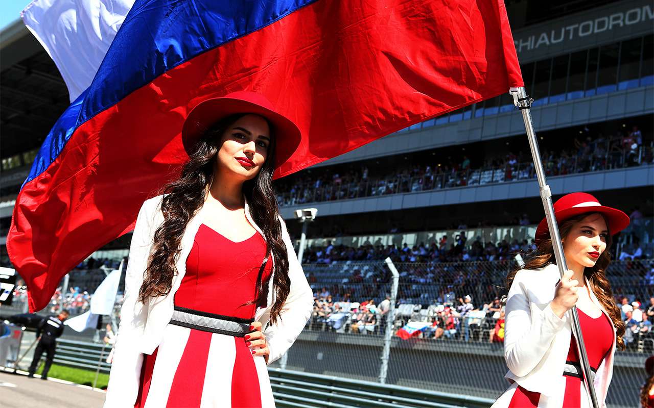 Безработные грид-герлз: «Мы не расхаживали по треку в лифчиках»