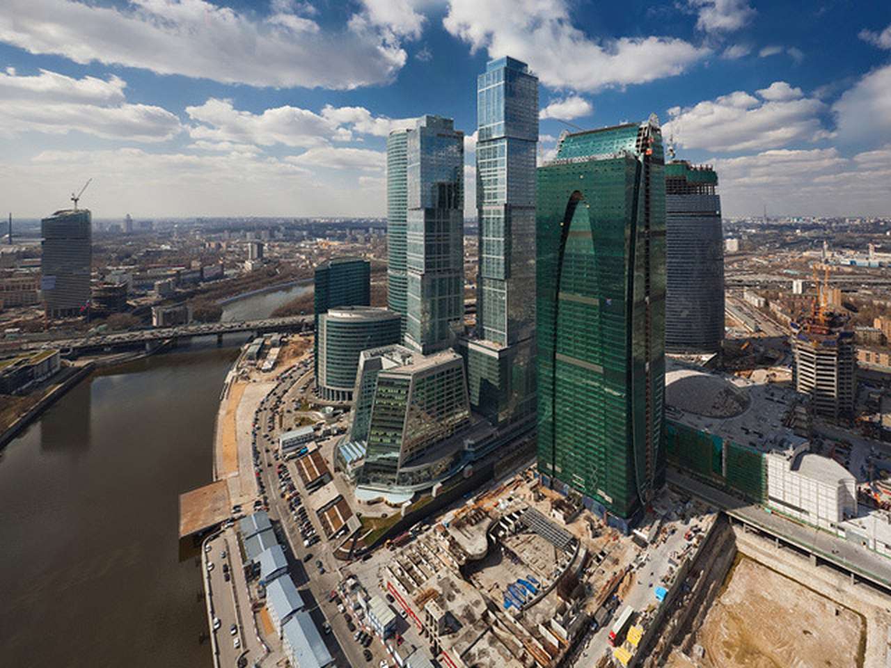 В «Москва-Сити» сможет припарковаться любой желающий