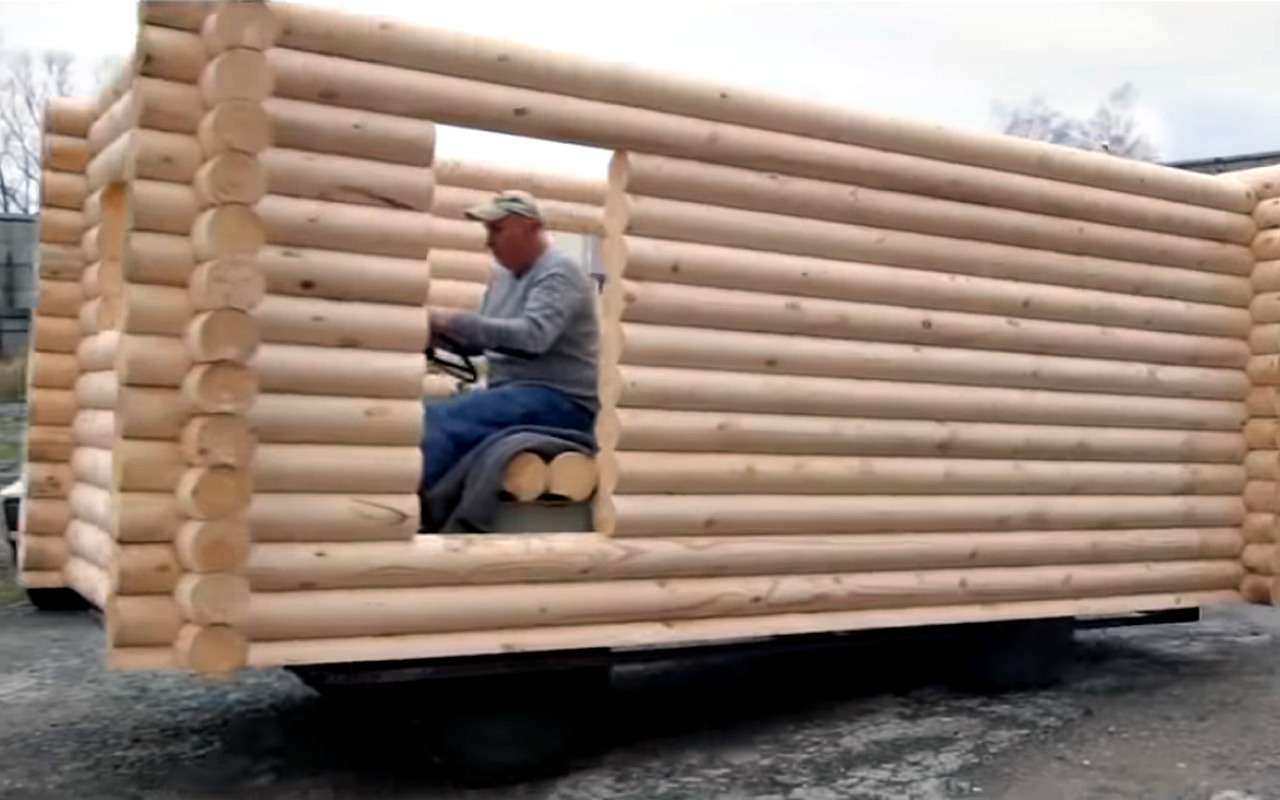 Российские умельцы: ставим сруб на шасси УАЗа