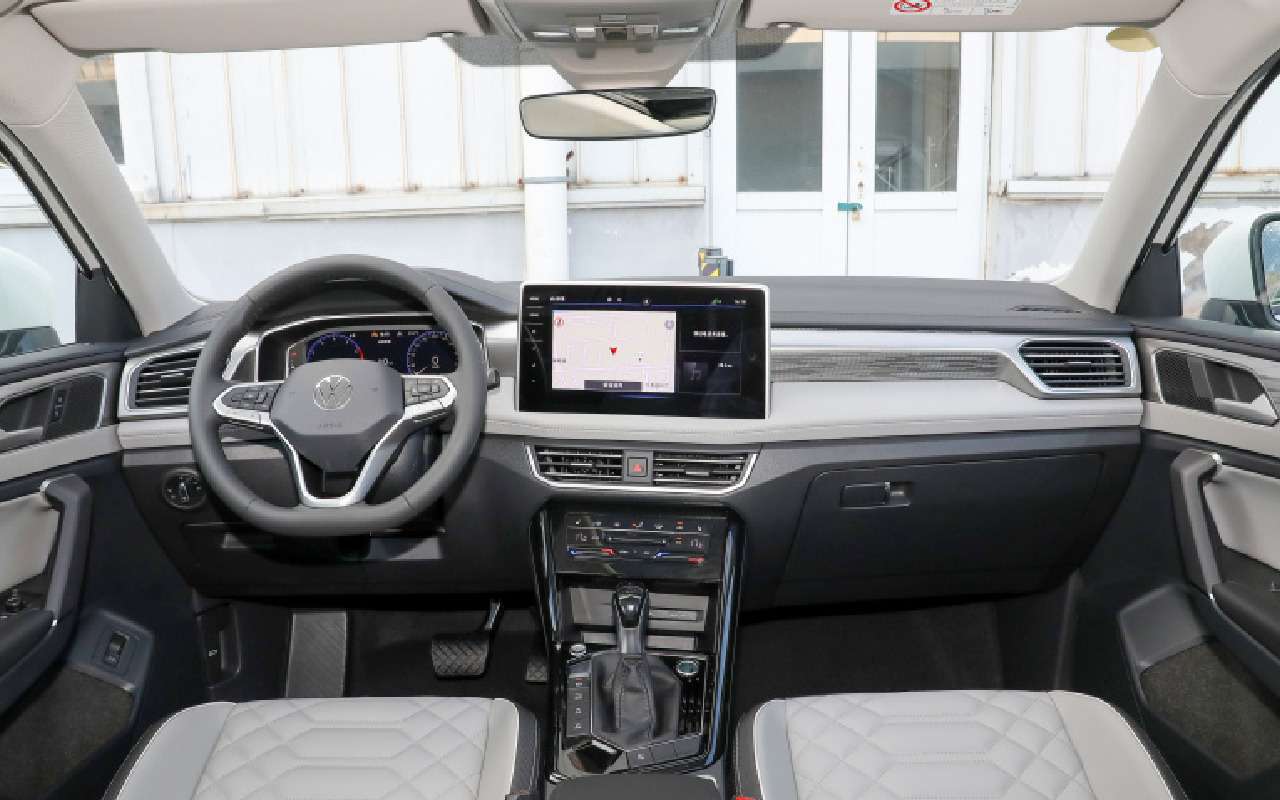 В России начнут продавать необычный кроссовер из Китая