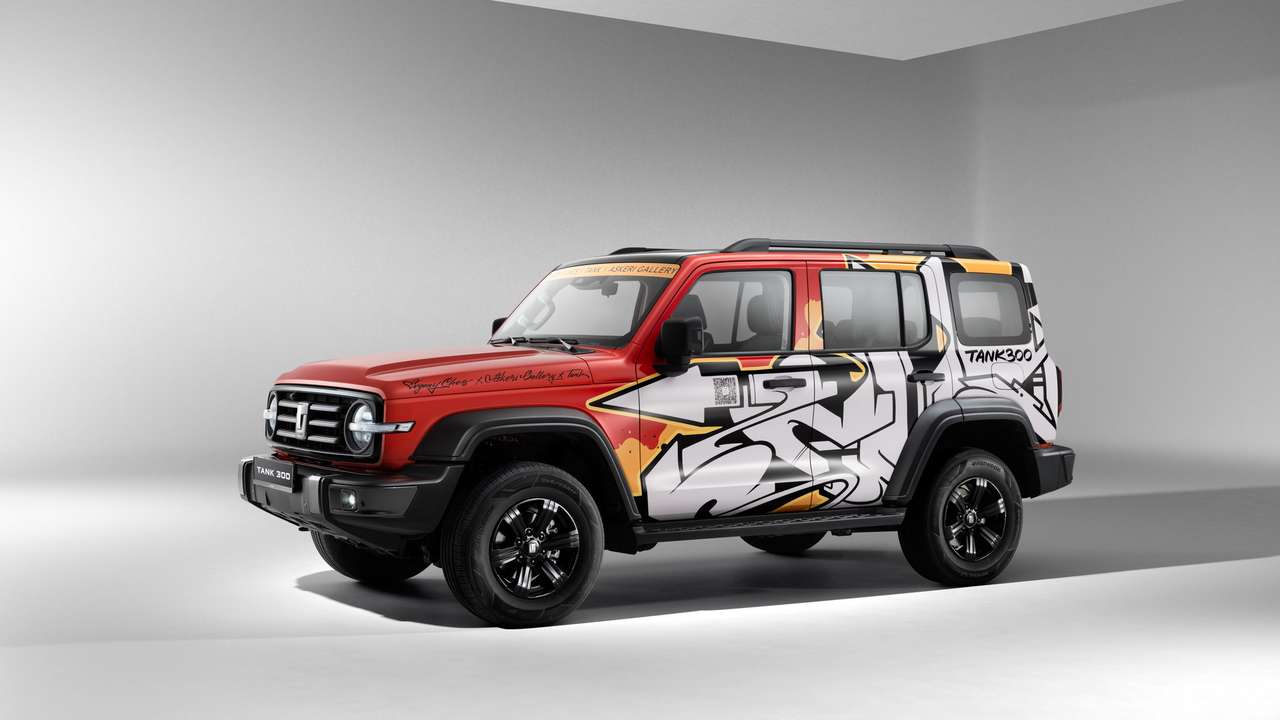 Представлен «расписной» Tank 300 со стрелкой