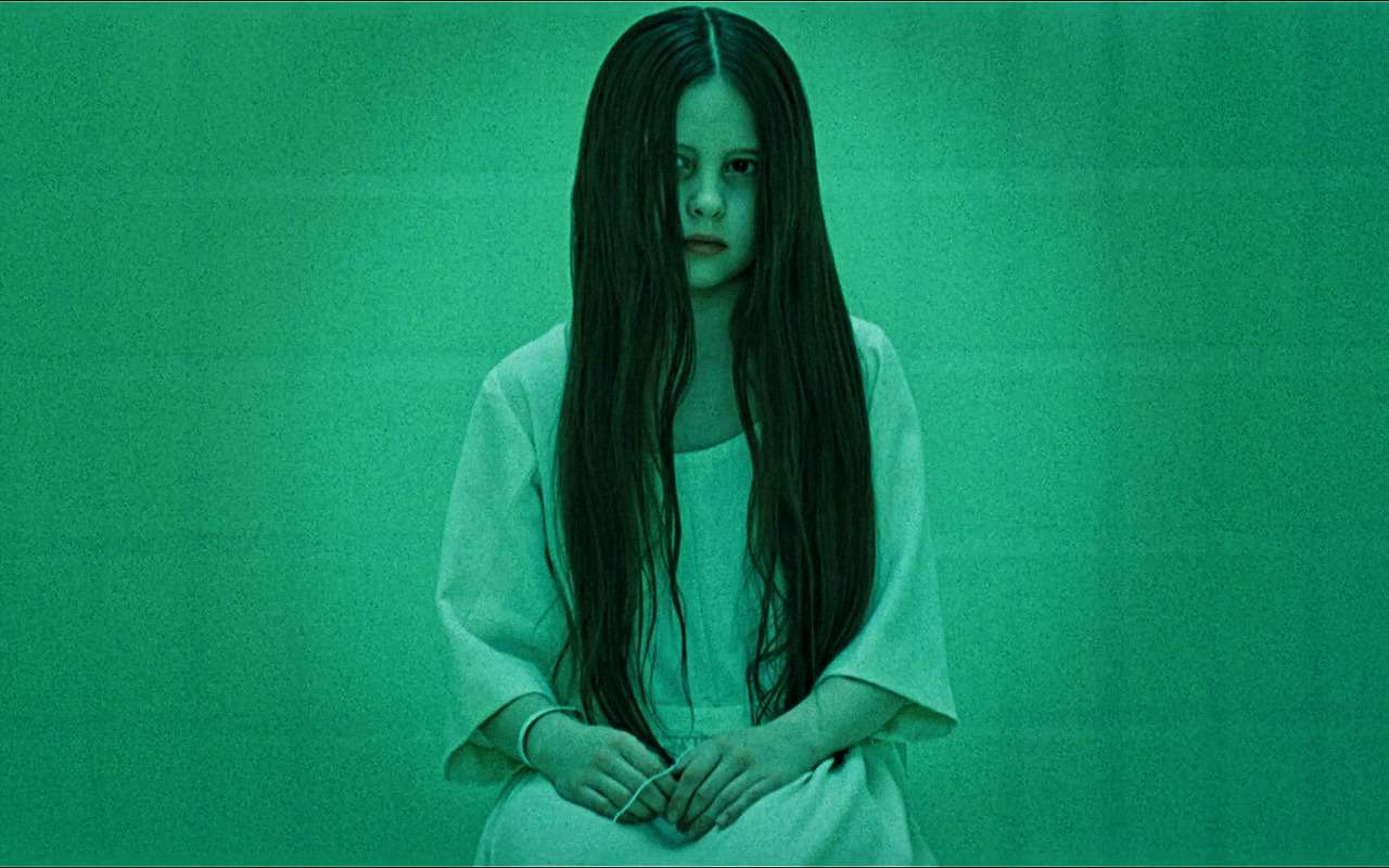 Актриса Дэйви Чейз в Самары в знаменитом фильме «Звонок» (2002)