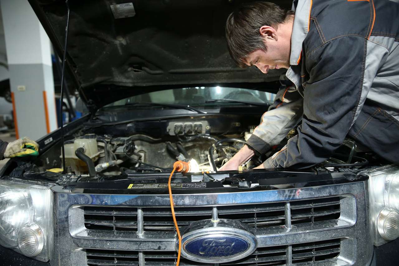 На вашу машину страховщики поставят б/у запчасти. И вас не спросят