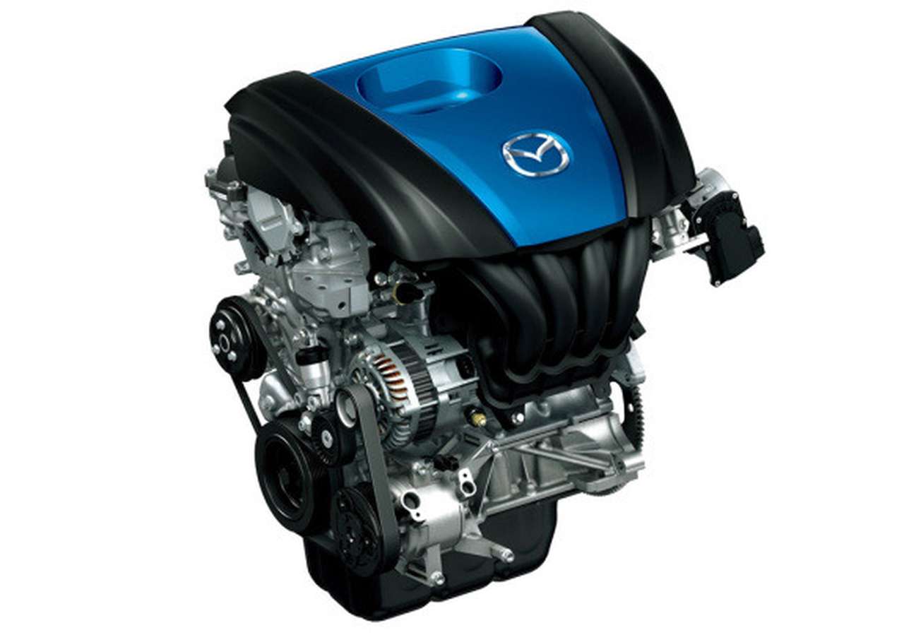 Mazda переходит на четырехцилиндровые двигатели