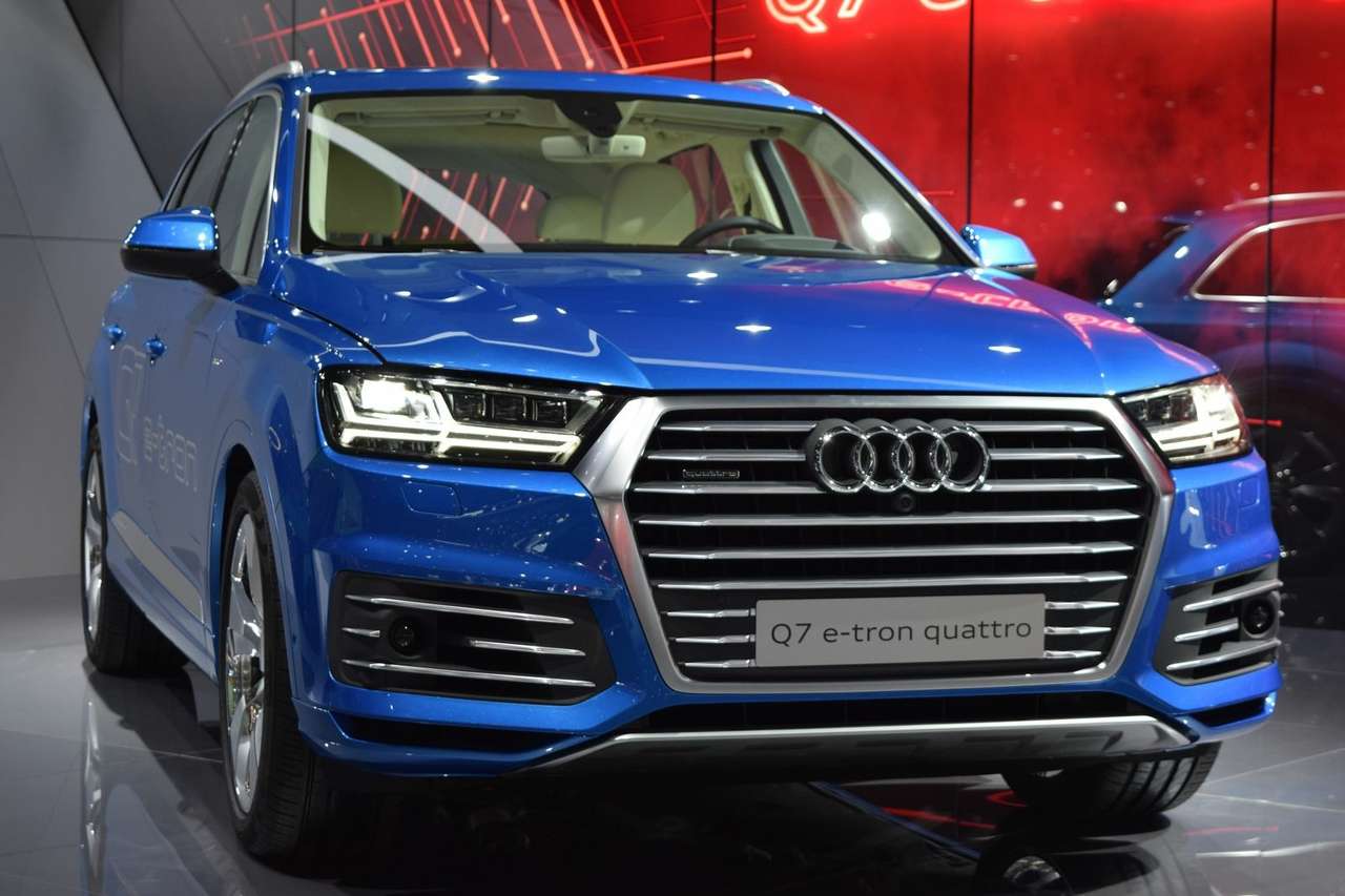 Новый Audi Q7 будет стоить в России от 3,63 млн рублей