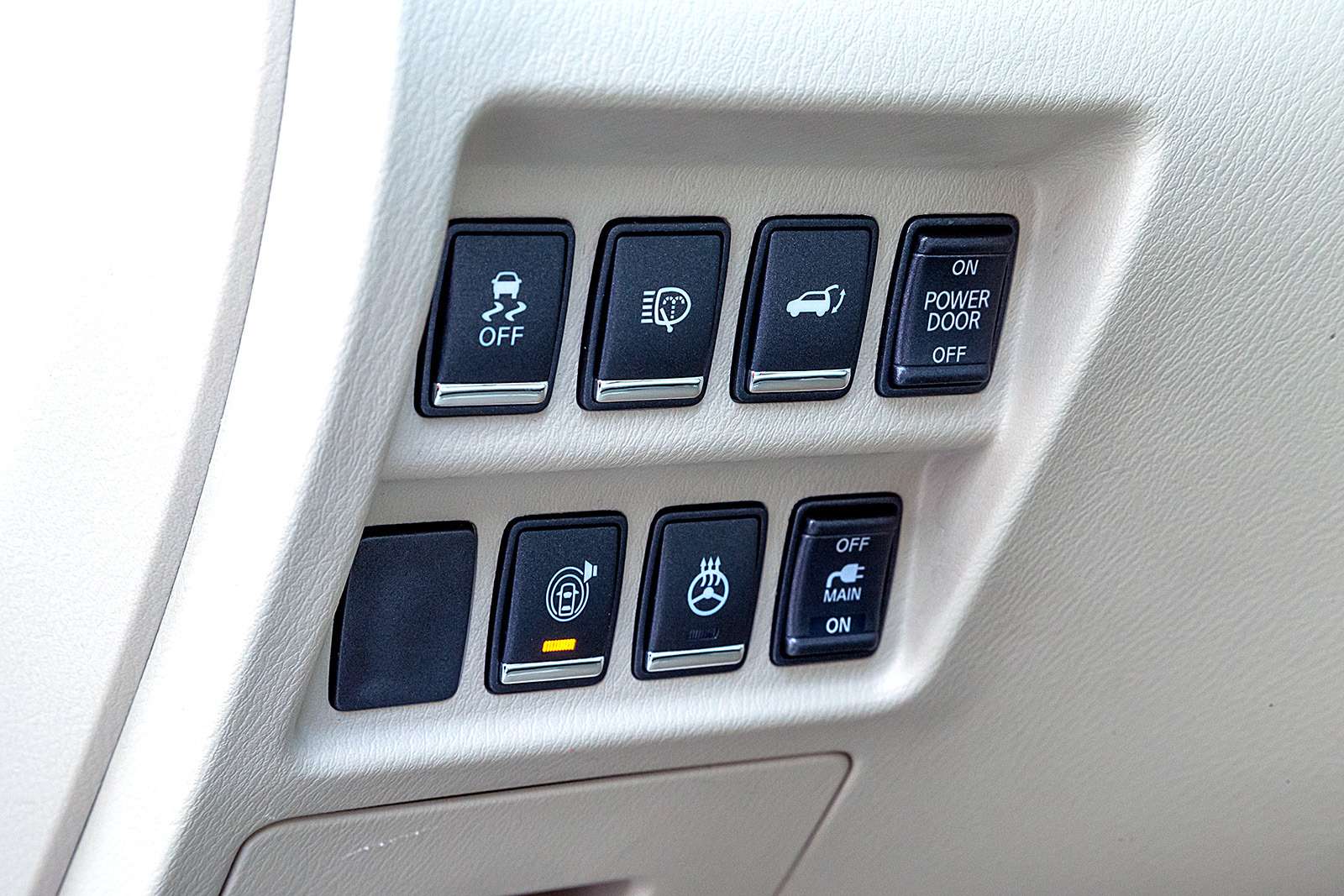 Кнопка main qx60 Hybrid. Кнопки подогрева QX. Кнопки на панели Infiniti qx60. Кнопки управление климатом Инфинити qx56 2004 года.
