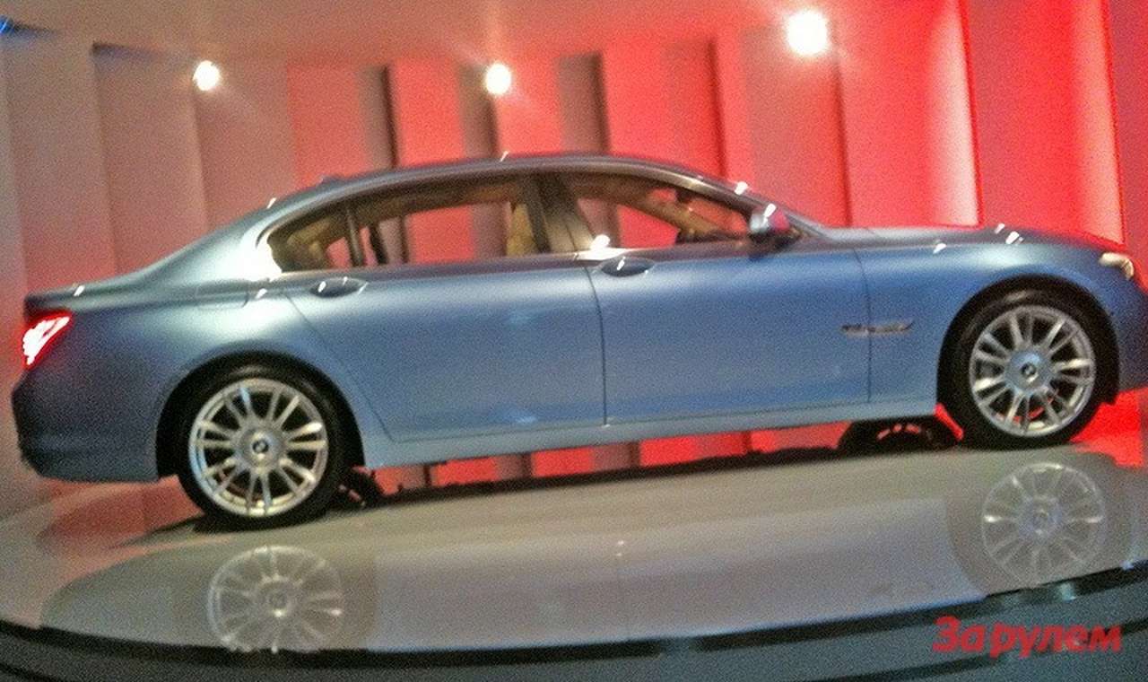 С 2014 года роскошные автомобили будут доступны не всем чиновникам