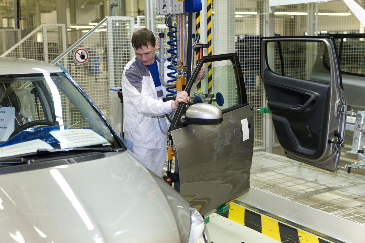 Volkswagen может открыть второй завод в России