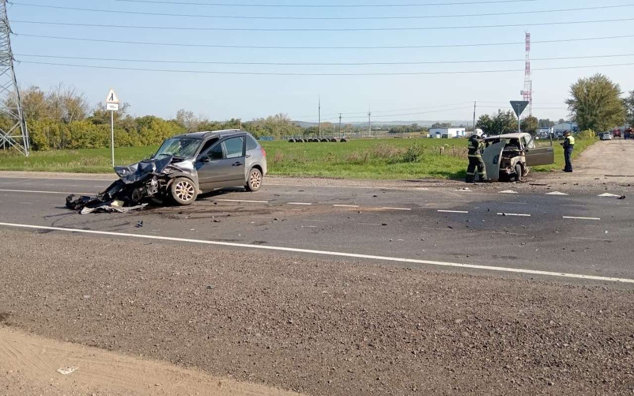 Массовое ДТП в Башкирии: столкнулись четыре машины