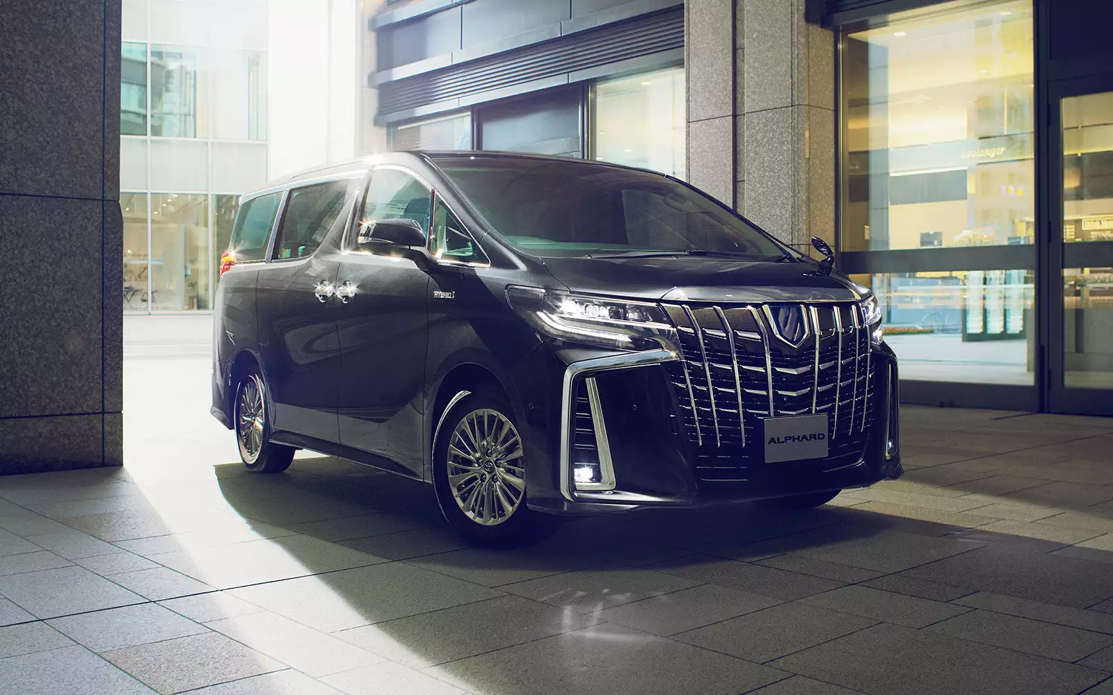 Toyota alphard картинки