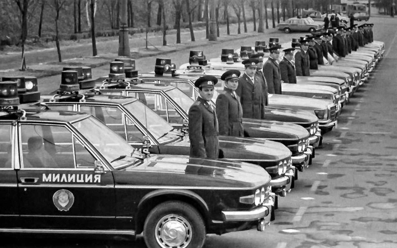 я с коллегами по работе - Lada 21011, 1,2 л, 1984 года фотография DRIVE2