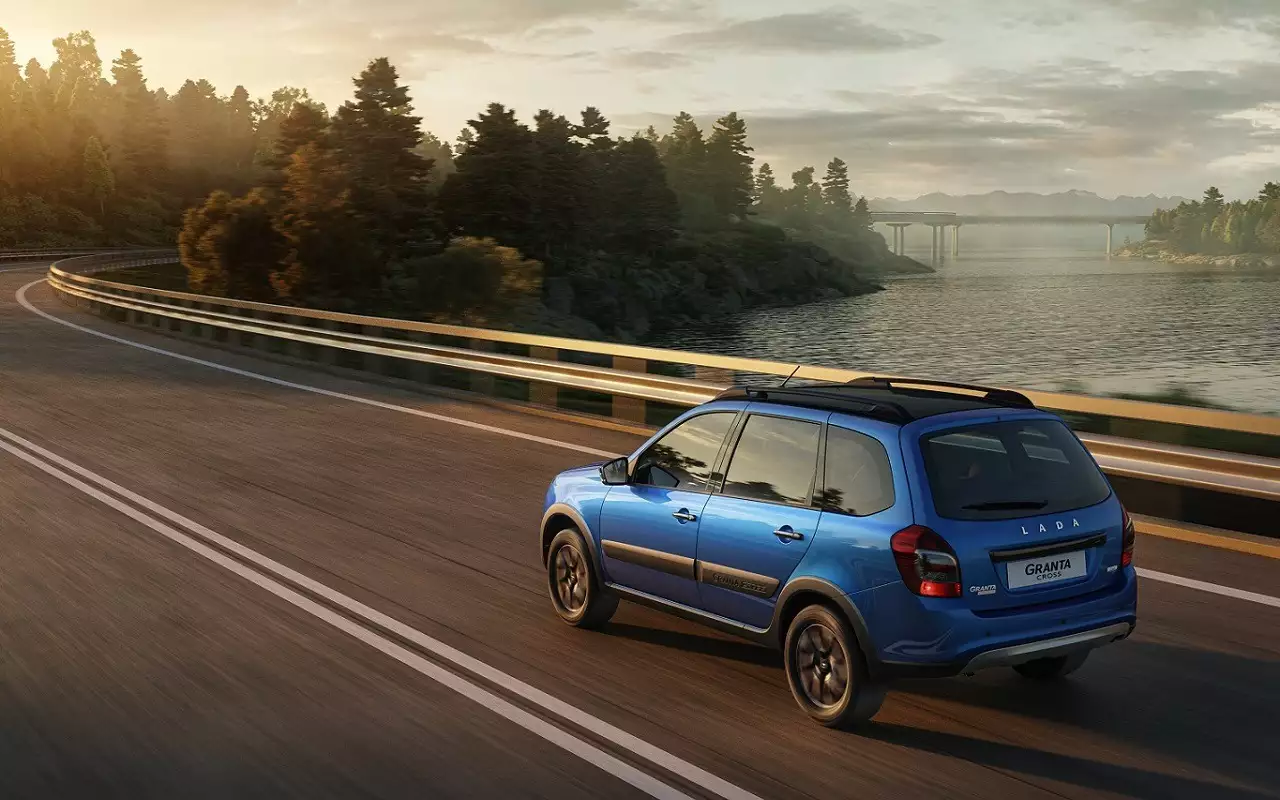 Granta Cross Quest: объявлены цены и комплектации