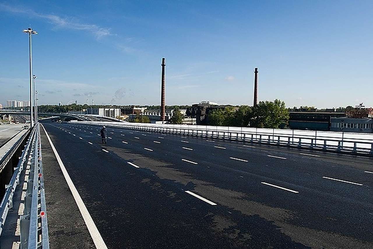 До конца года закрыто движение на участке проспекта Буденного у шоссе Энтузиастов