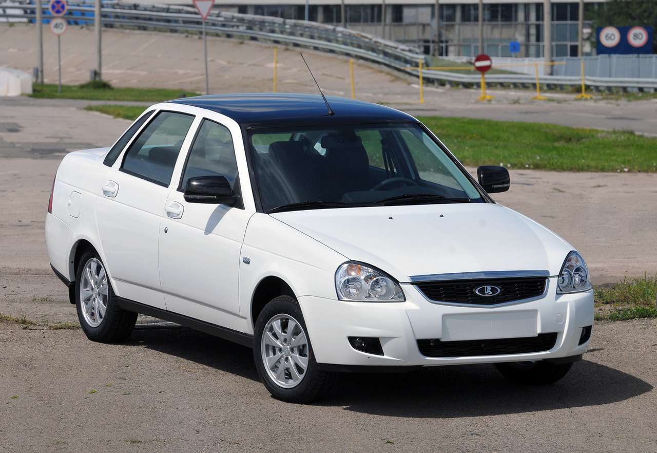 Lada Priora в двухцветном окрасе (ФОТО)
