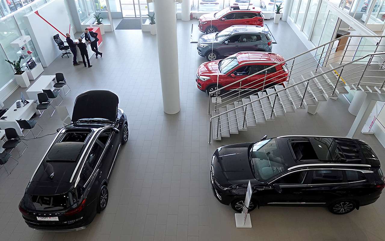 Хуже, чем в пандемию: апрель 2022 года поставил антирекорд по продажам