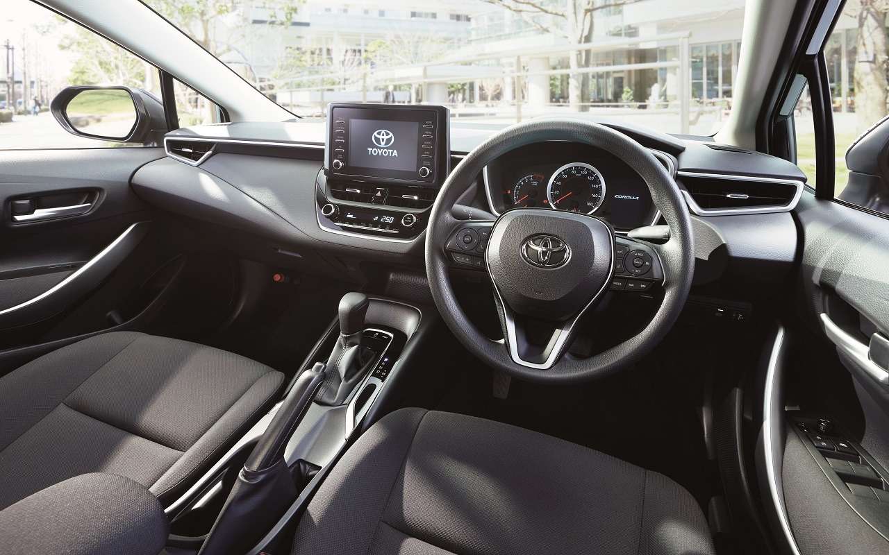 Эксперты рассказали, насколько праворульные авто дешевле леворульных