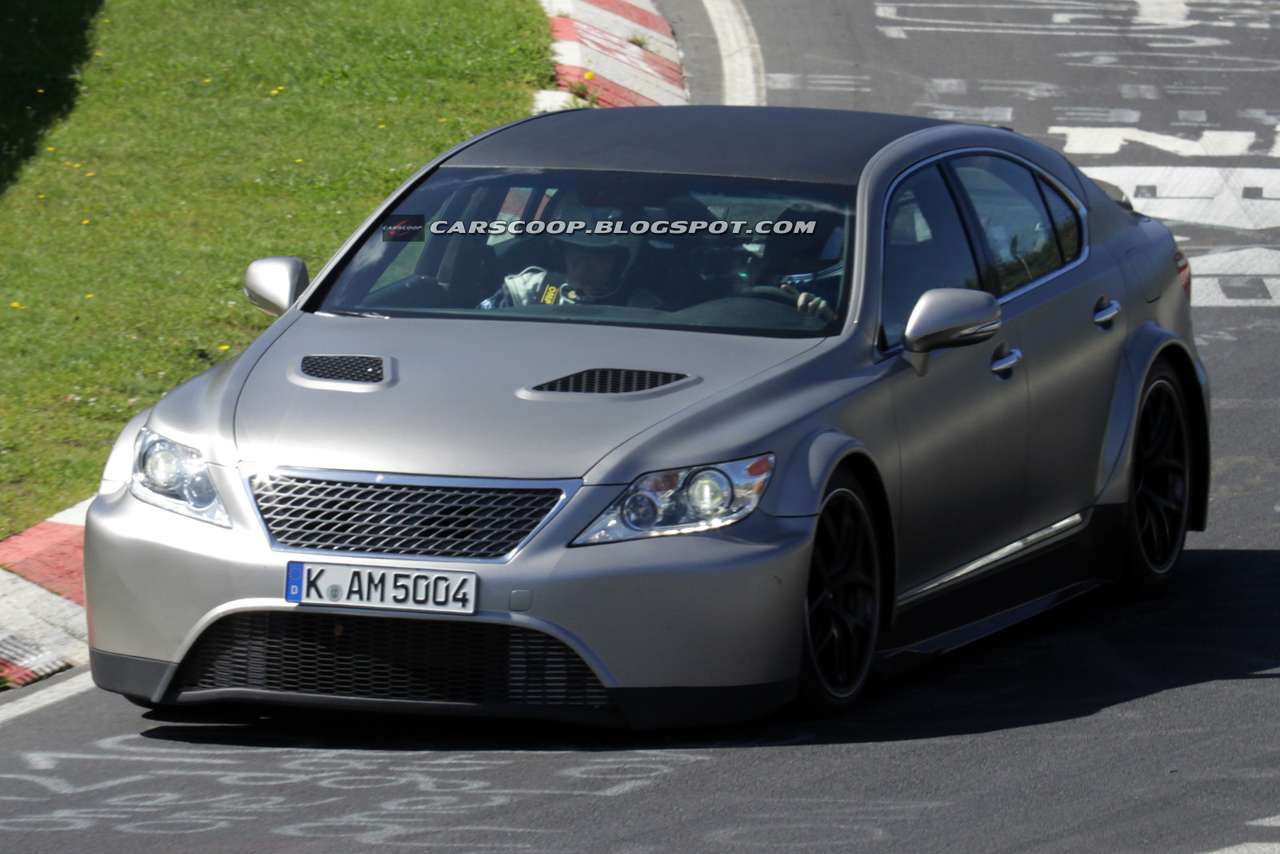 На Нюрбургринге замечен неизвестный Lexus