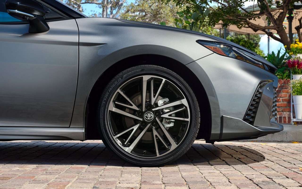 Новый мотор, интерьер от Lexus: этот легендарный «японец» радикально изменился