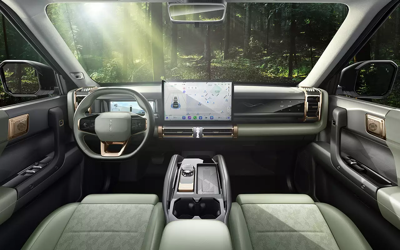 Интерьер iCar 03