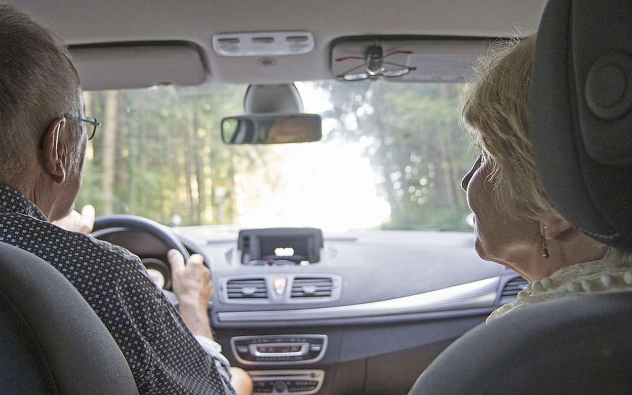 Для кого гаджеты не главное: топ-5 моделей до 25 000 евро для водителей в возрасте