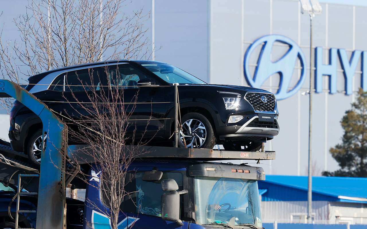 В автосалонах закончились Hyundai Creta и Kia Rio