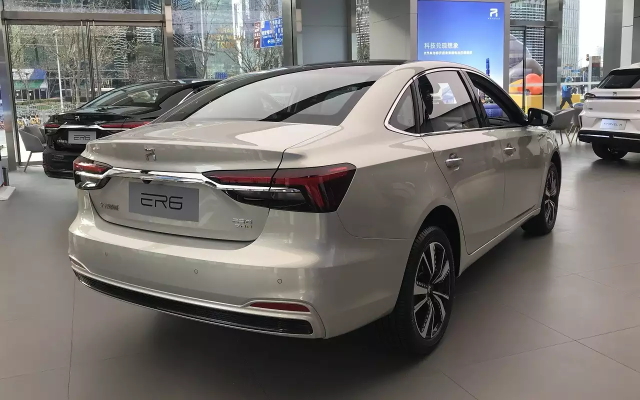 Roewe i6