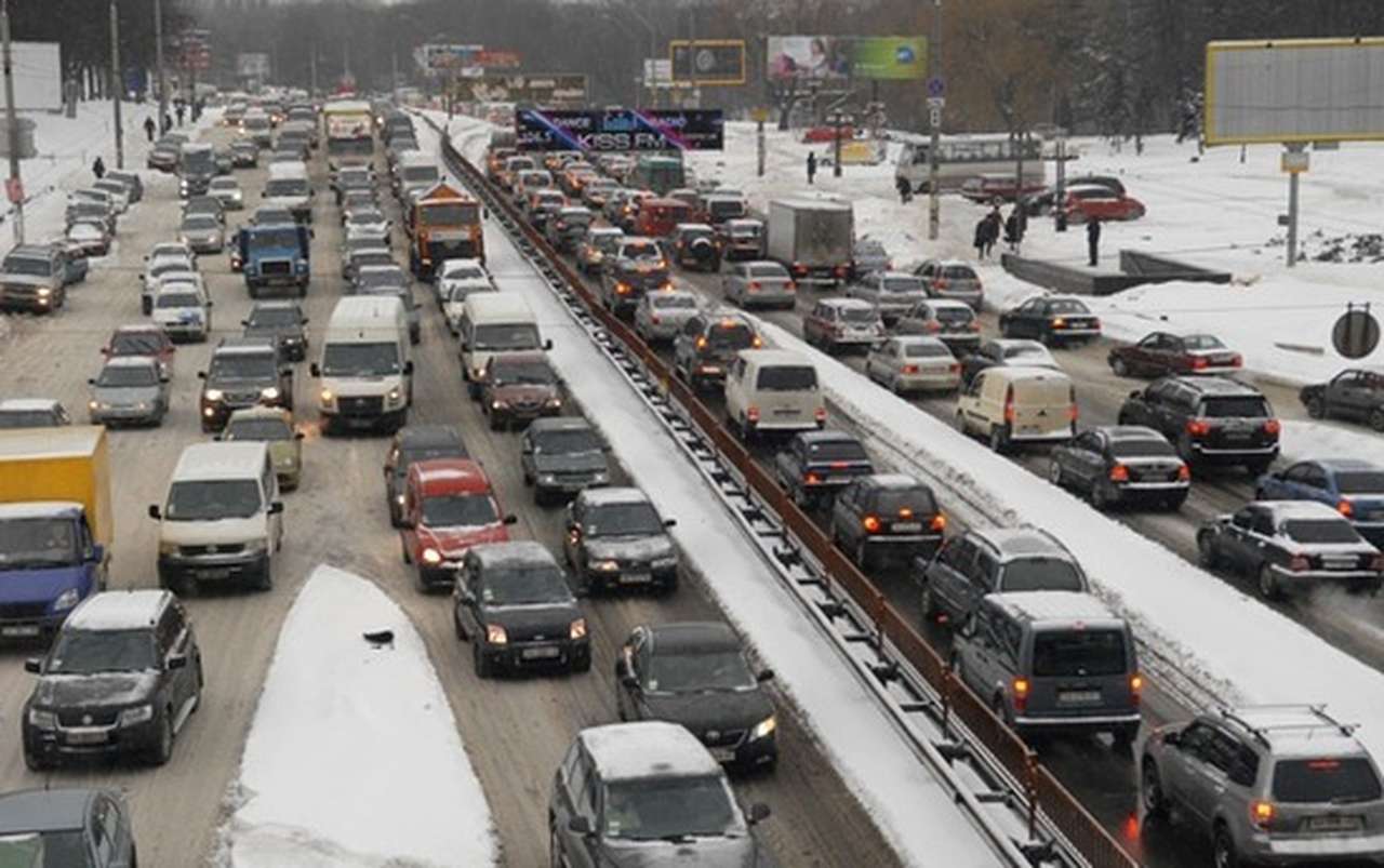 Москва встала в пробках
