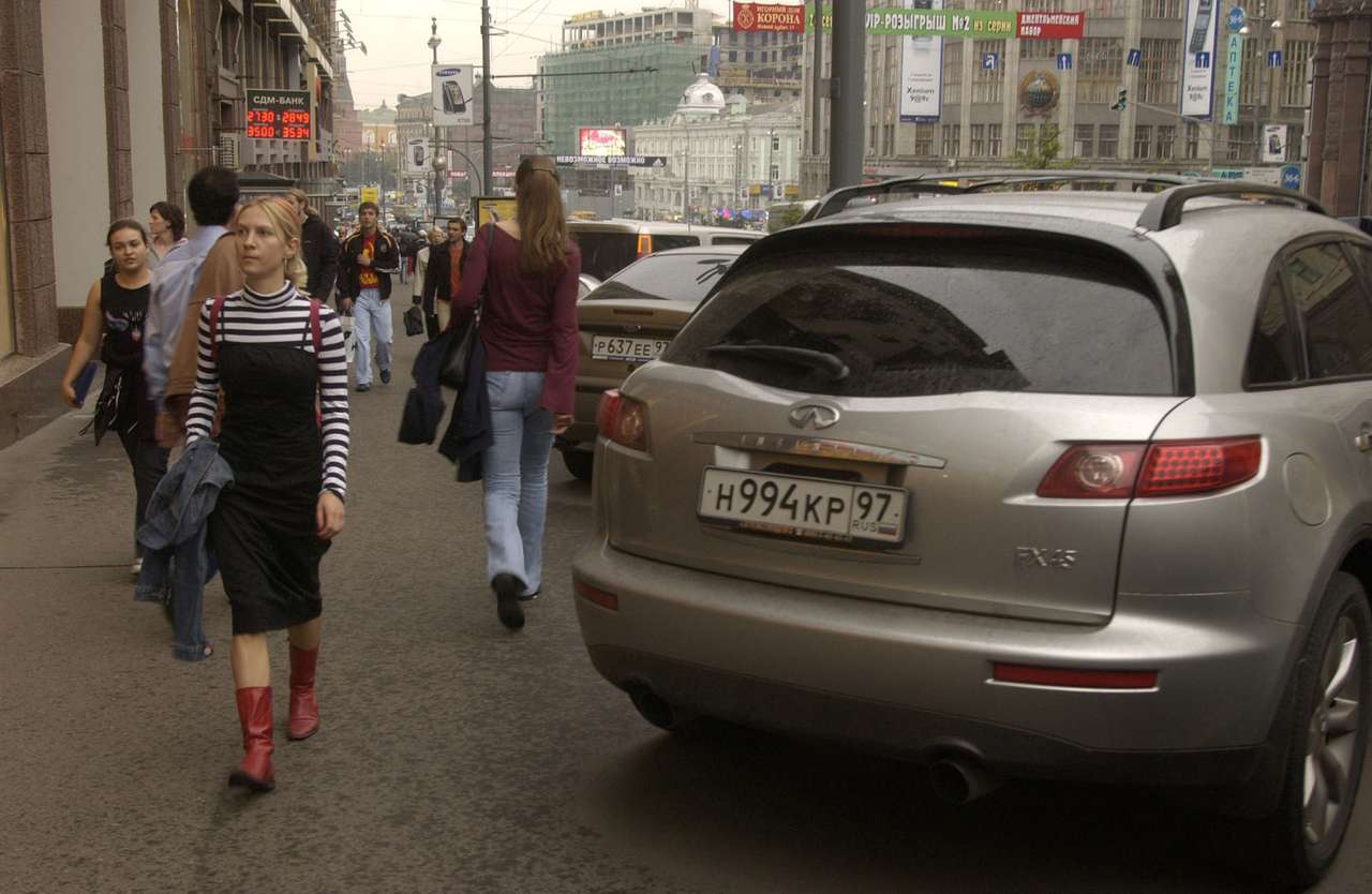 Госдума хочет увеличить штраф за езду по тротуарам