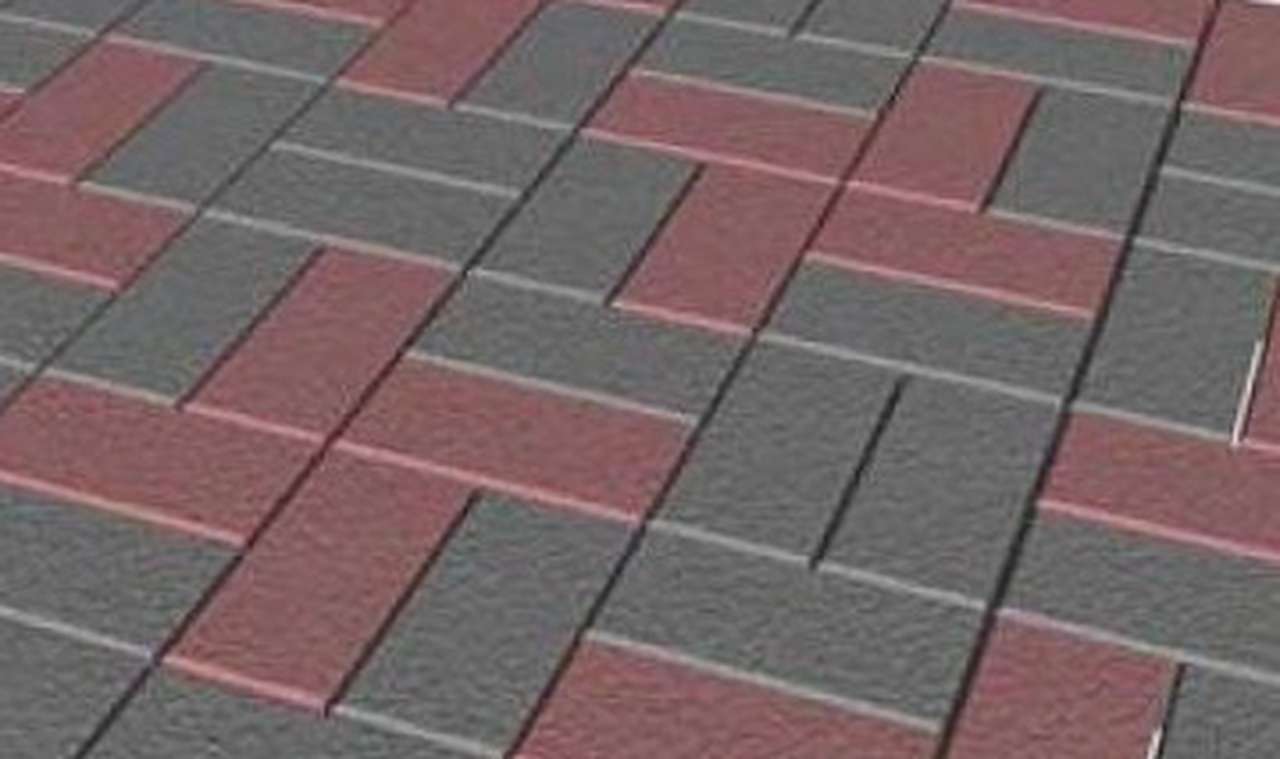 На московских тротуарах аврально меняют асфальт на плитку