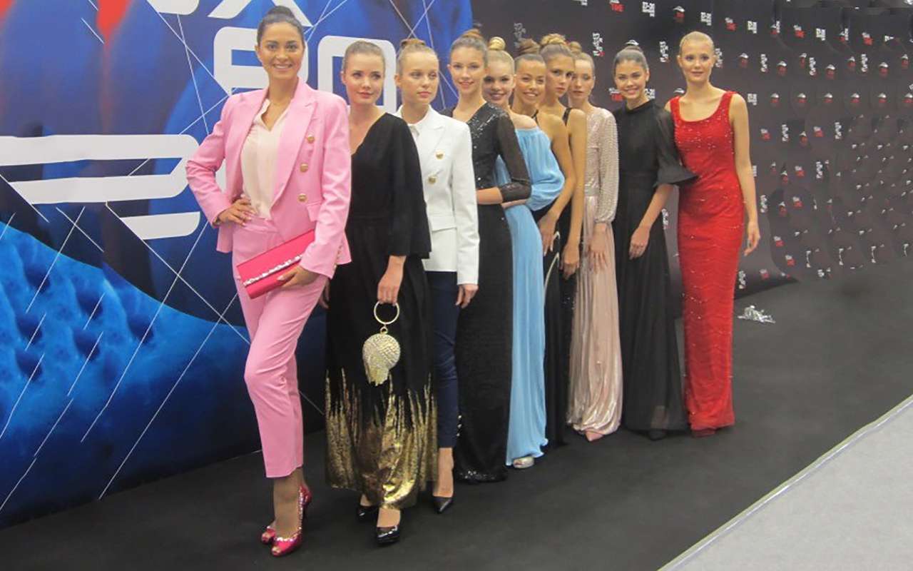 Тольятинский автосалон: парад новинок на родине Лады