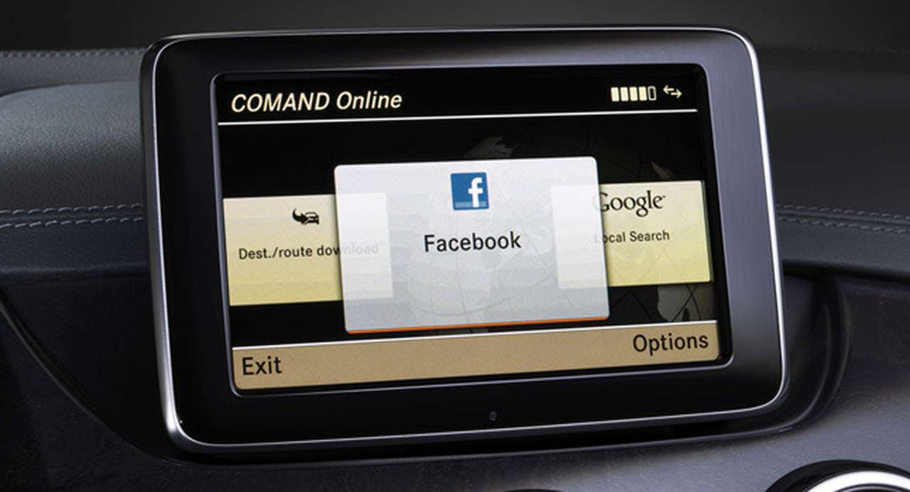 В США Facebook и Twitter отключат от автомобильных мультимедийных систем