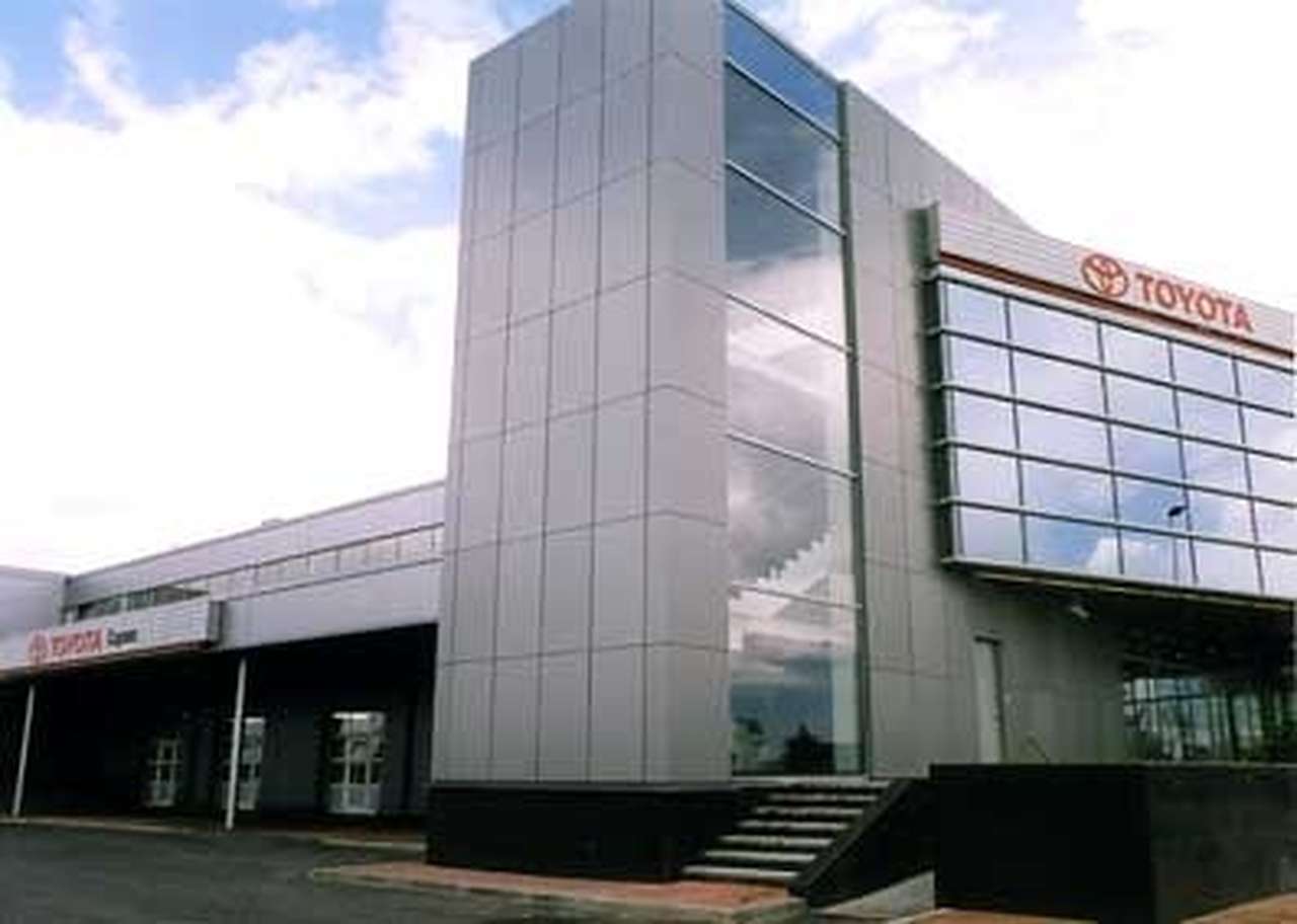 Toyota открывает новые центры в Питере