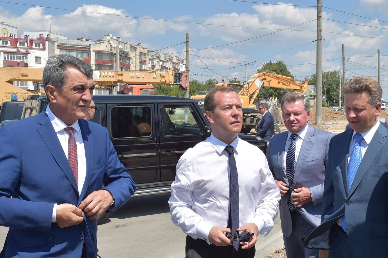 Правительство изыскало средства на ремонт дорог в Крыму