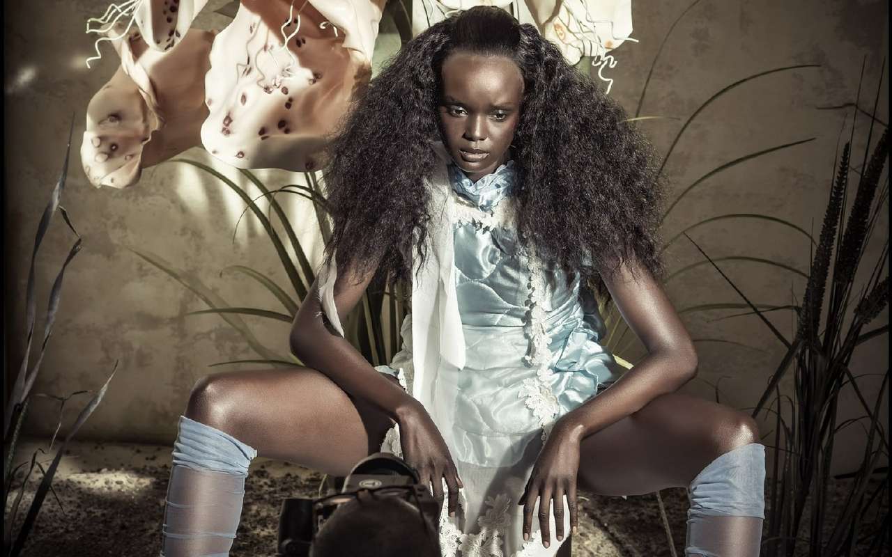 Сказка для взрослых: Pirelli вновь удивит своим календарем