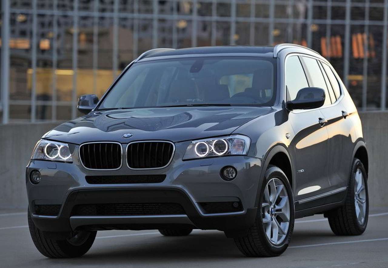 BMW готовит на осень богатый урожай