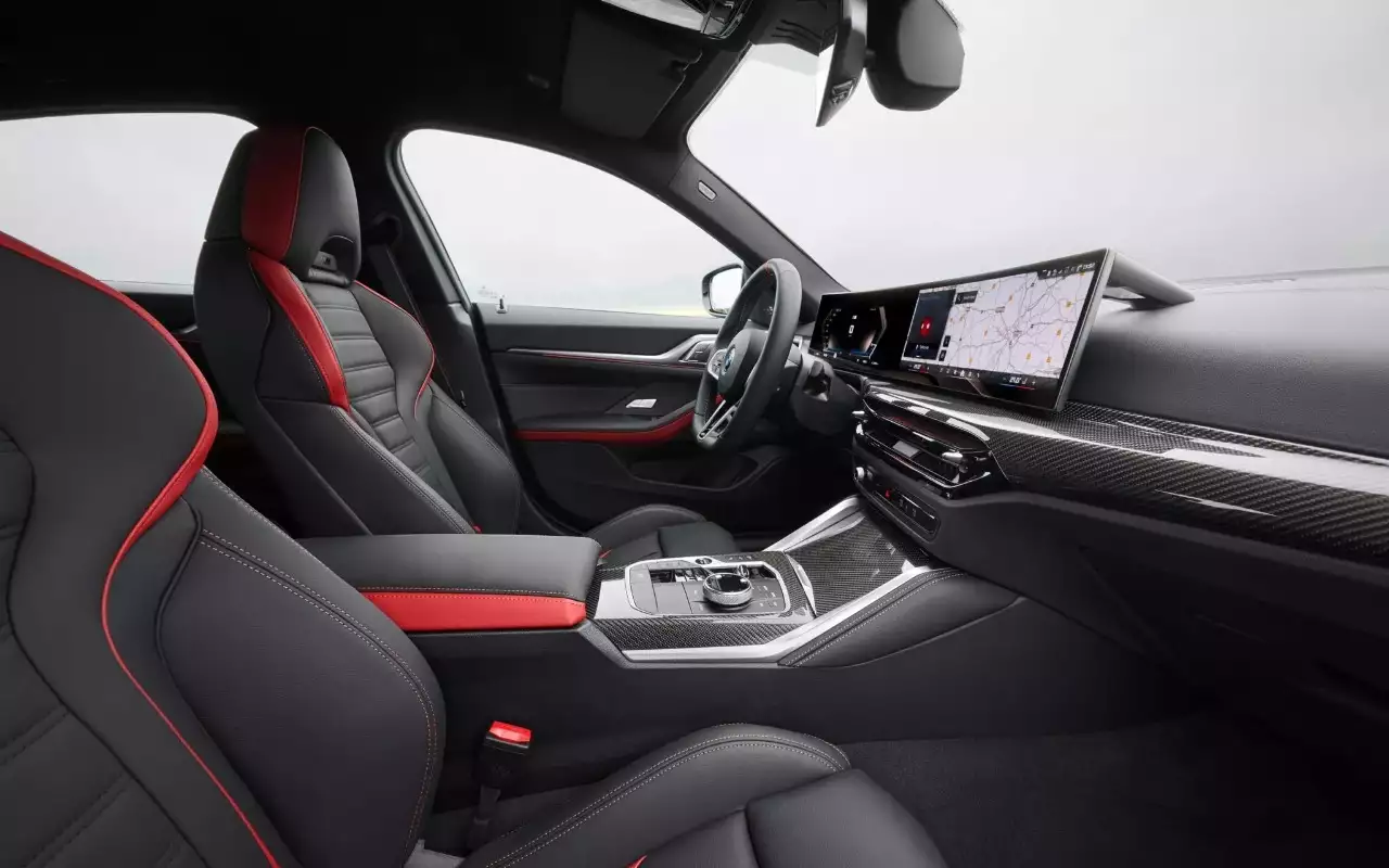 Интерьер BMW i4