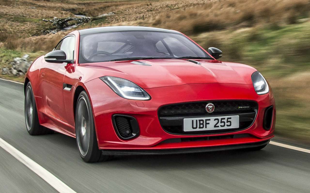 Базовый Jaguar F-Type похудел и подешевел
