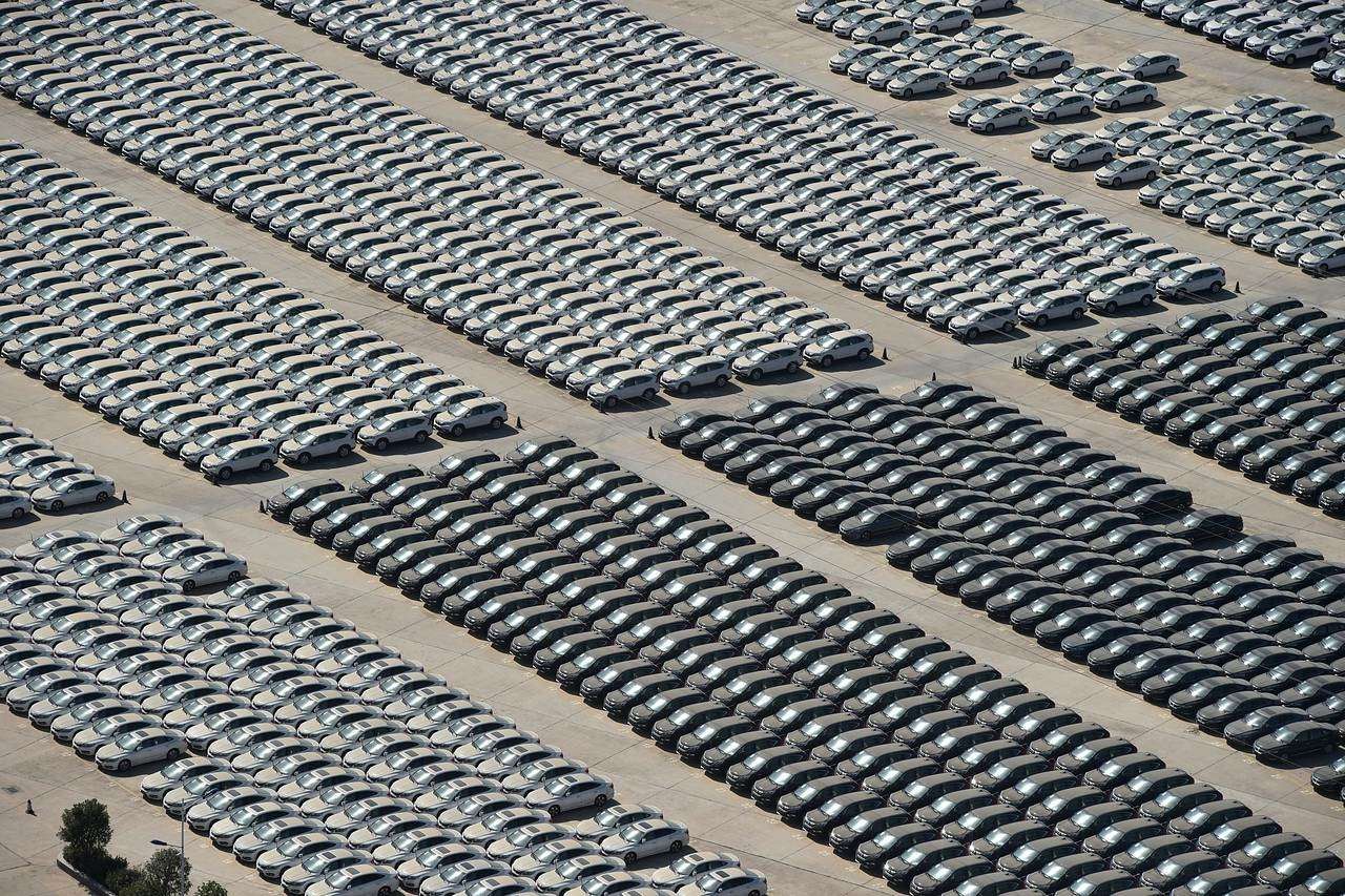 Авторынок Китая упал до худшего показателя за 2,5 года