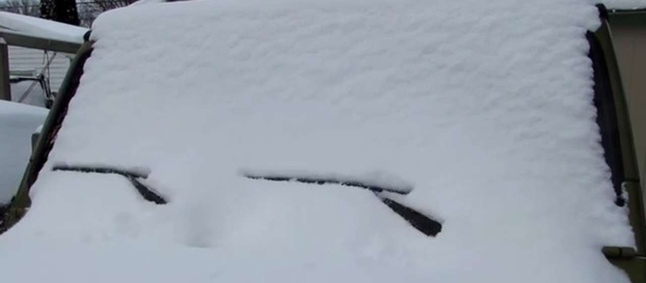 Изобретены «дворники», самоочищающиеся от снега