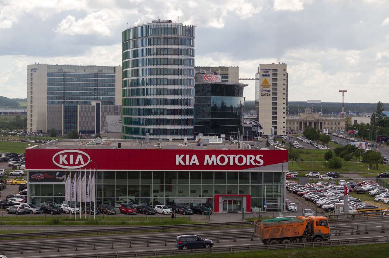 Продажи легковых автомобилей выросли во всех регионах