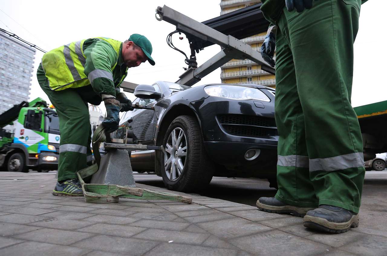 ФАР запустила проект Parkmen для помощи автовладельцам