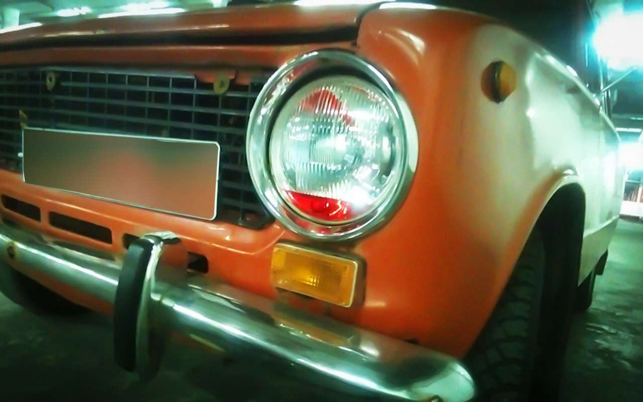 В основе идеи лежало желание избавиться от запотевания фар