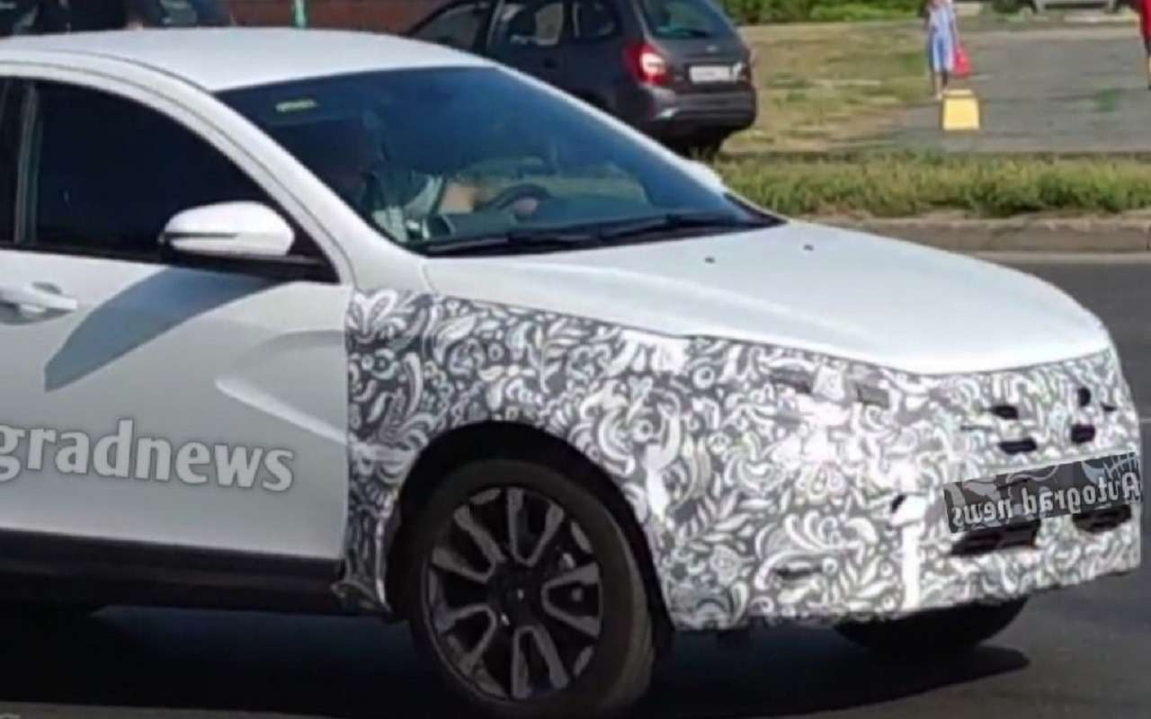 Lada Vesta 2022: топ-версия получит цифровую «приборку»