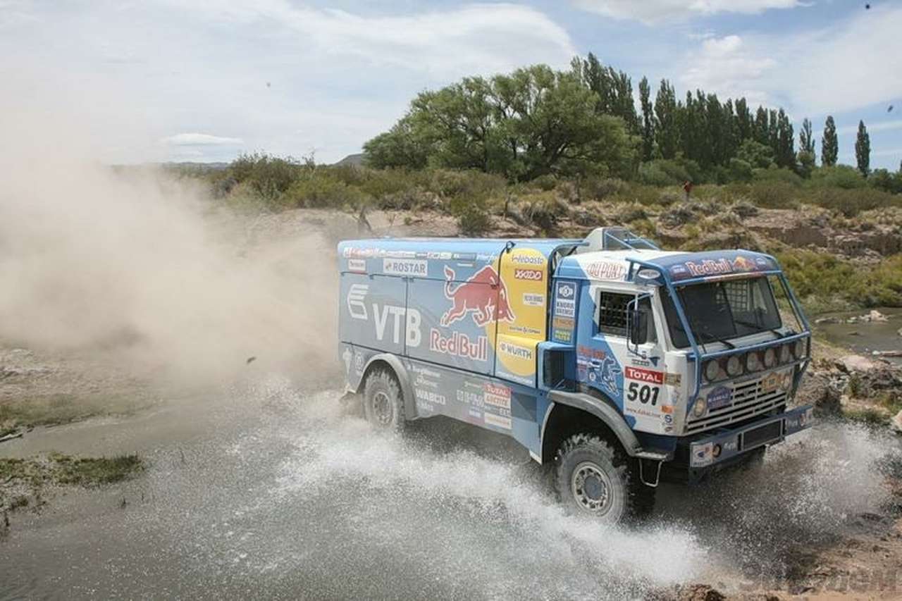 49-й день рождения Владимир Чагин отметил победой на этапе.
