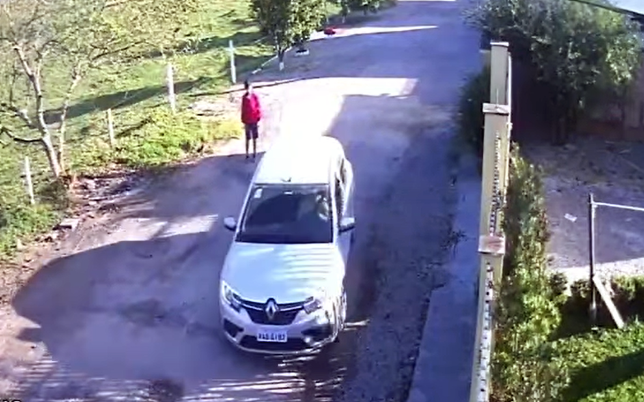 Вот такой рассеянный! Схема, как забыть сына на дороге