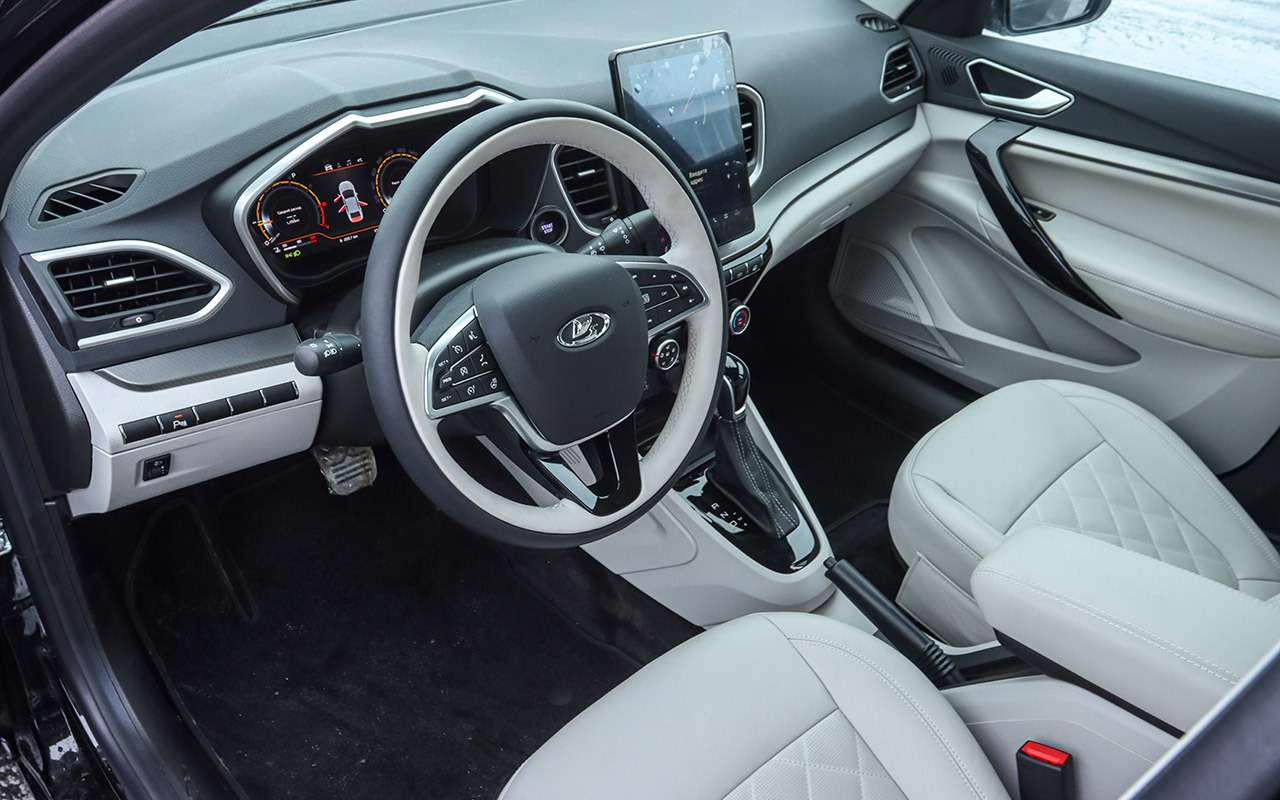 Мантуров: цена новой отечественной Lada превысит 2 млн рублей