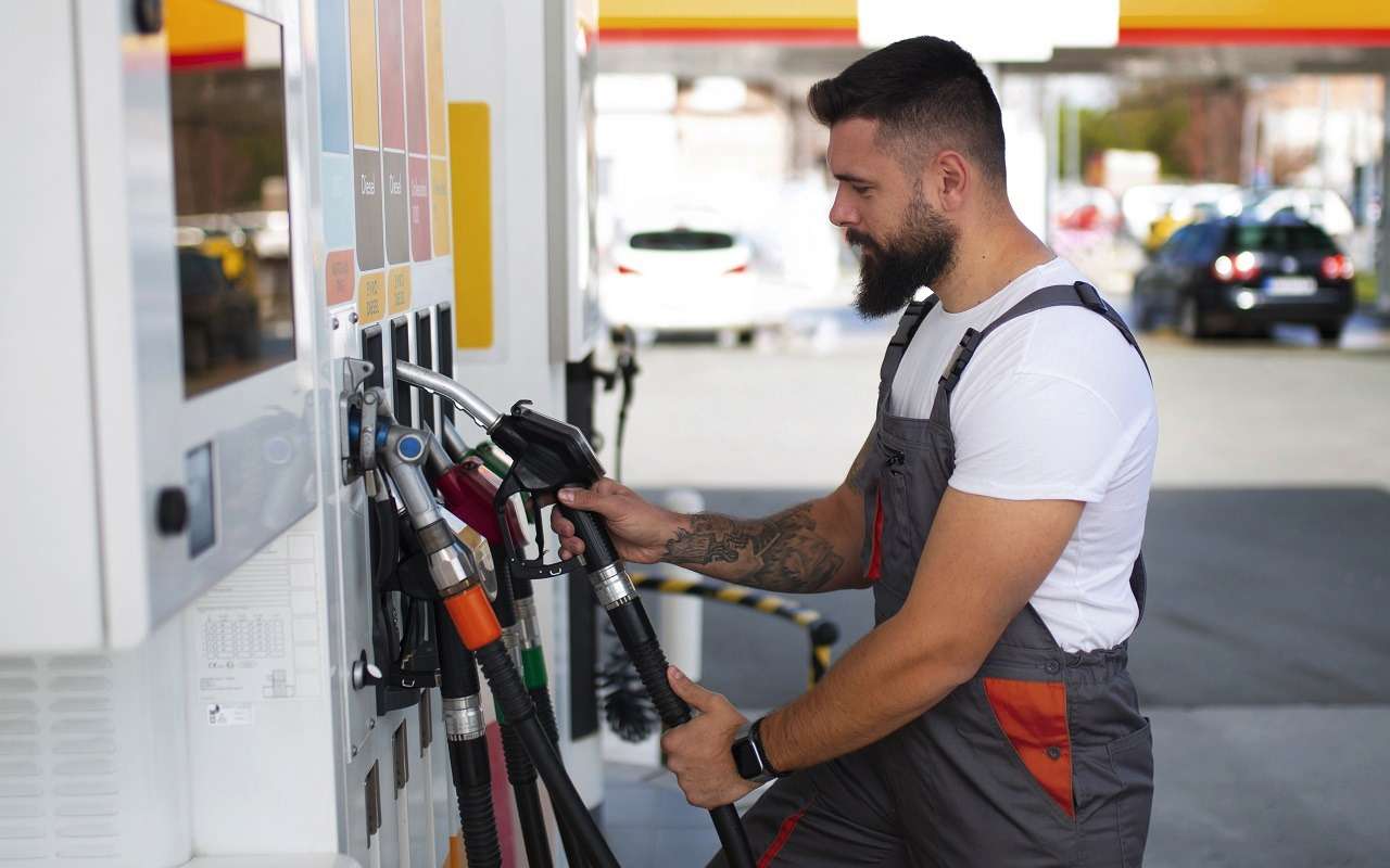 Возвращаемся к стандарту Евро-3? Что происходит на рынке топлива