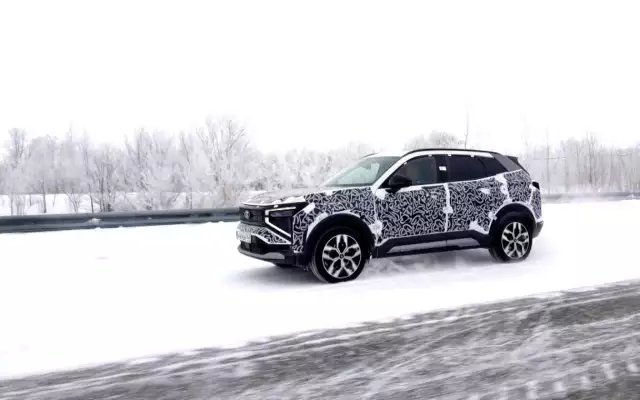 Кроссовер Lada Azimut испытали морозами, солью и плохими дорогами