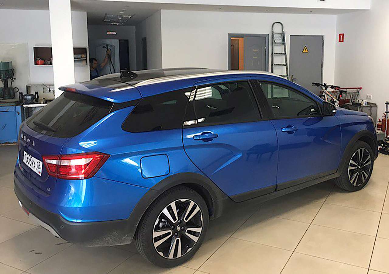 Lada Vesta SW Cross в версии Exclusive - первые фото