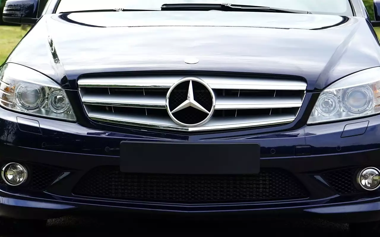 Mercedes-Benz